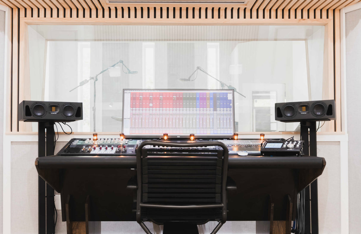 Adam Audio A44H Powered Two-Way Midfield Studio Monitor Bundle