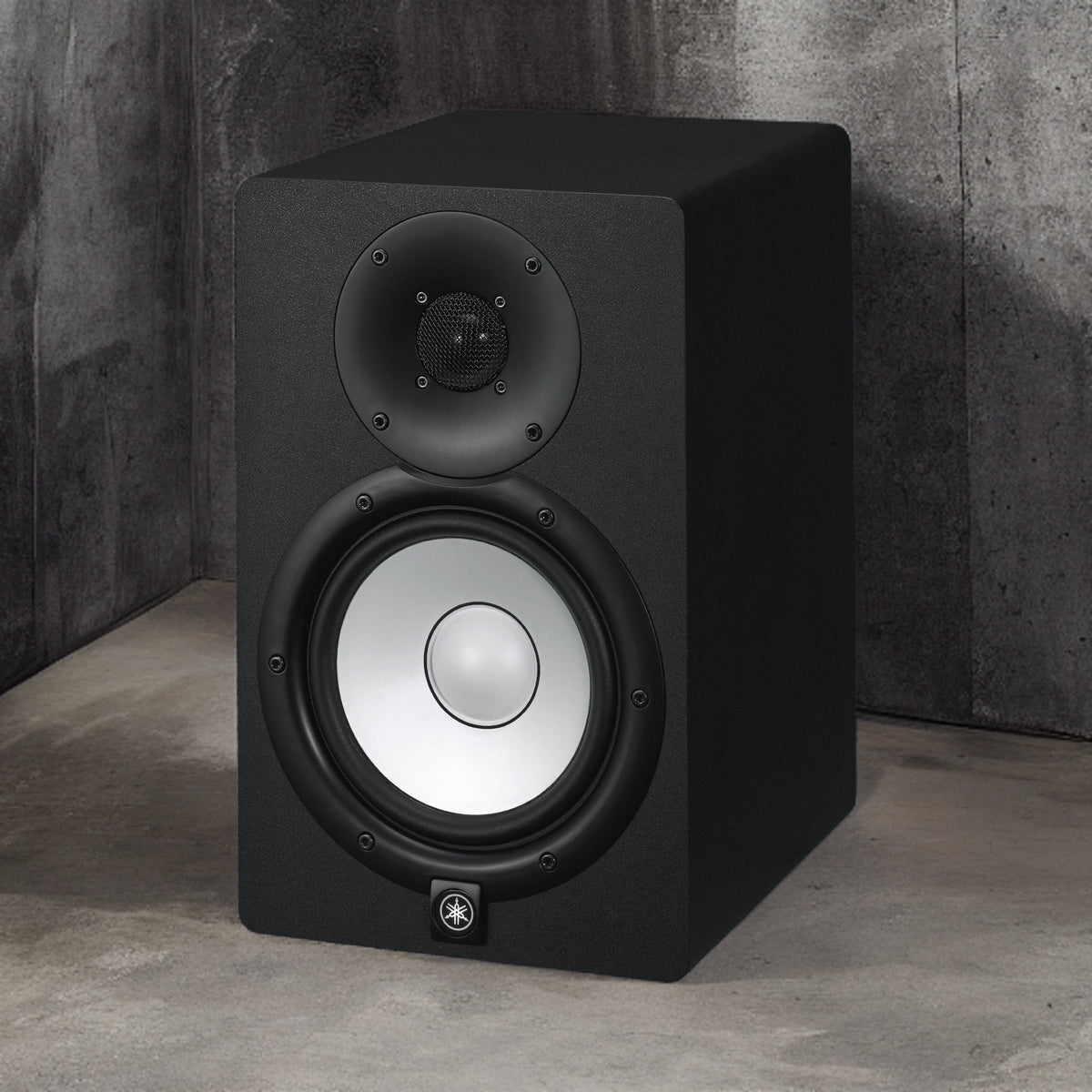 Yamaha HS7 95 Watt Professional Powered Studio Monitor Speaker (Black, 2-Pack) (Open Box)