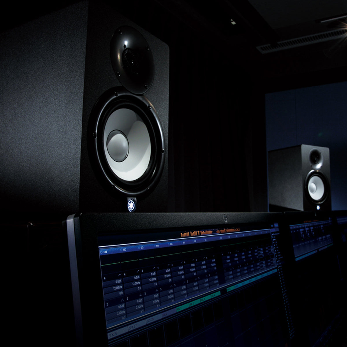 Yamaha HS7 95 Watt Professional Powered Studio Monitor Speaker (Black, 2-Pack) (Open Box)
