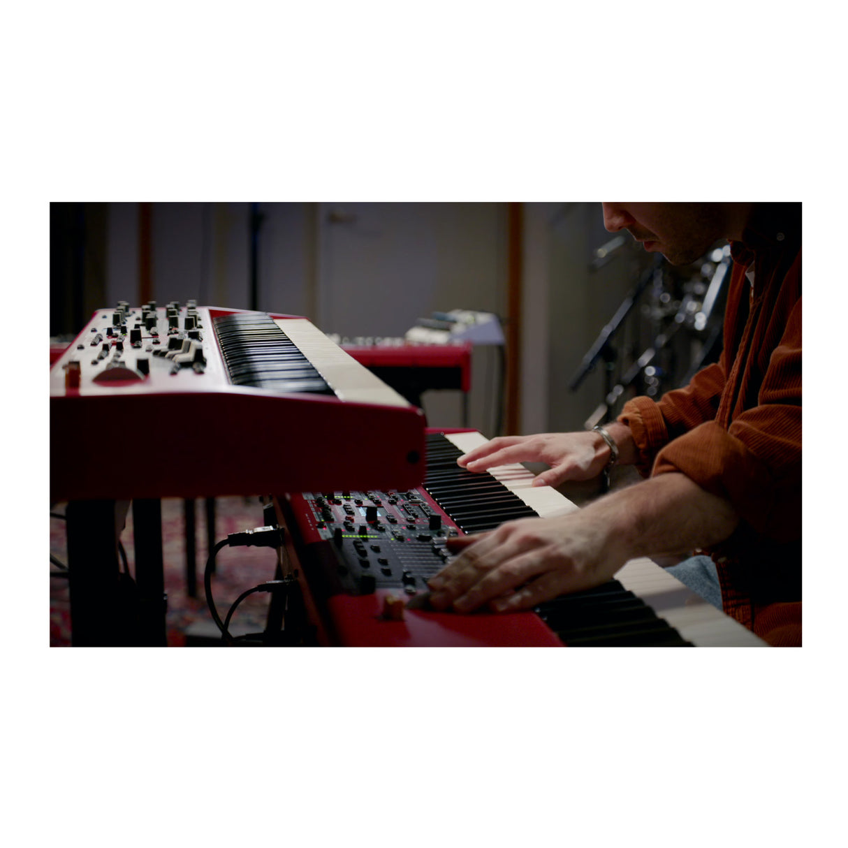 Nord Stage 4 88 88-Key Fully-Weighted Keyboard Bundle with Accesories Kit