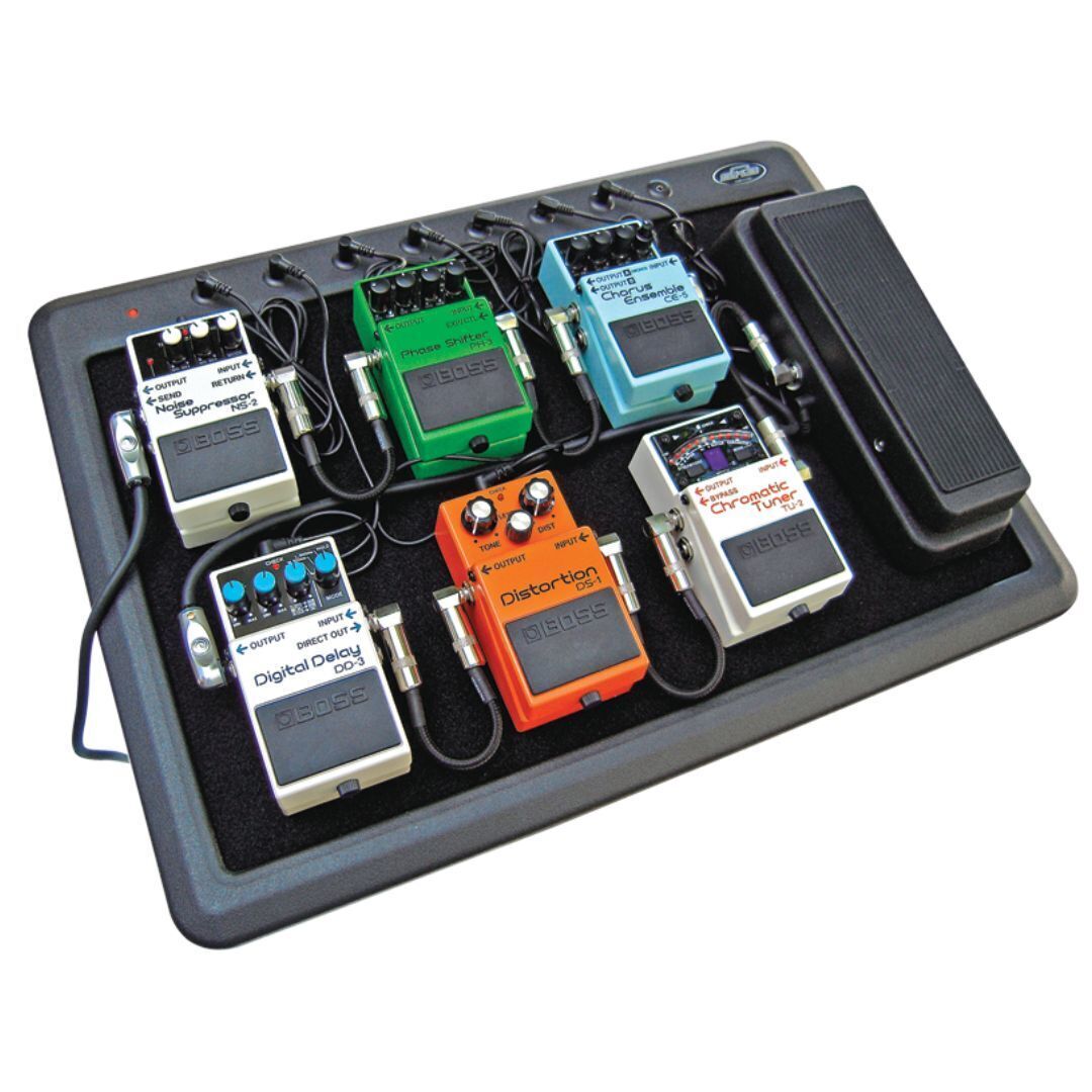 SKB 1SKB-PS-8 8-port Powered Pedalboard - 9VDC power, Includes Gigbag