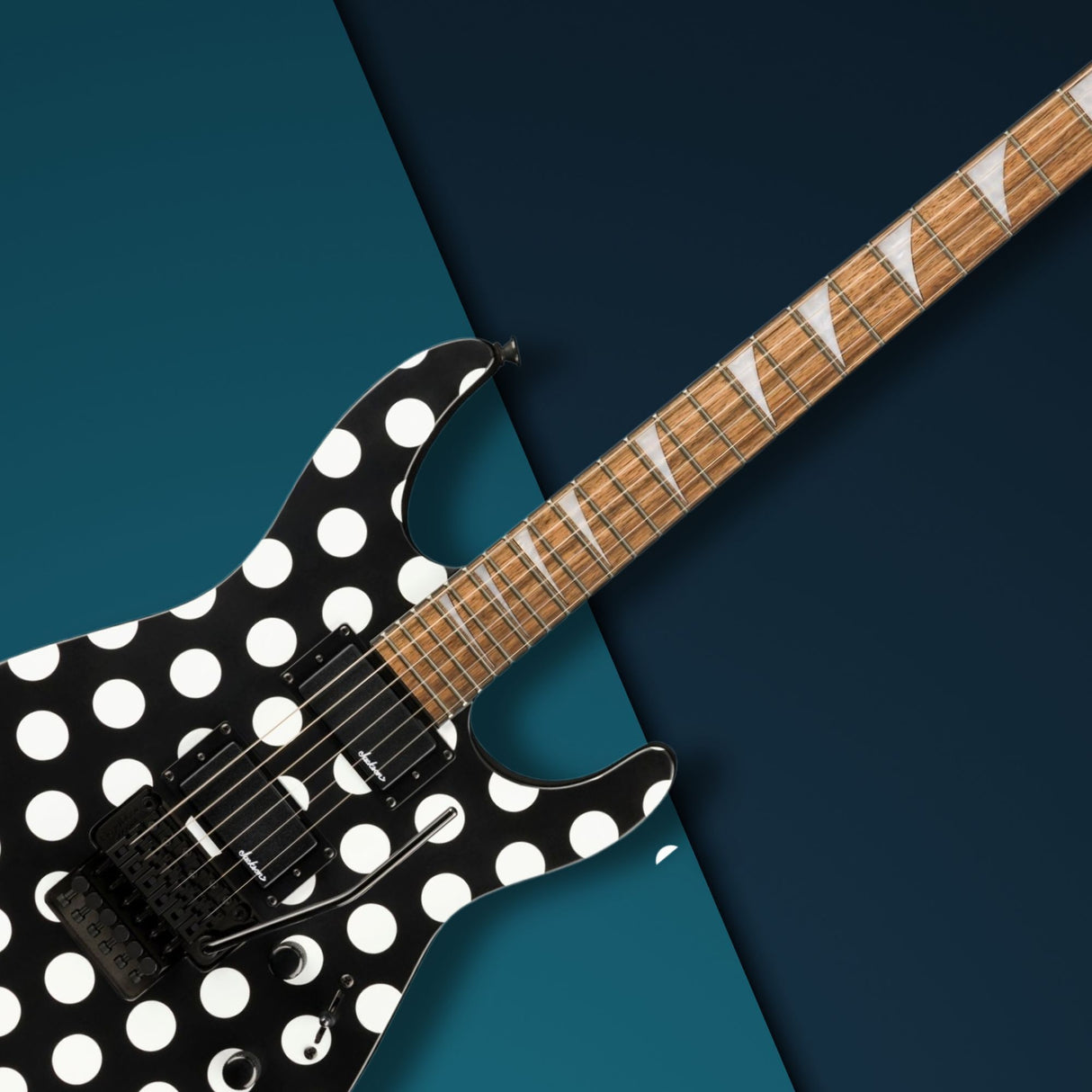 Jackson X Series Soloist SLX DX Electric Guitar (Polka Dot) Bundle