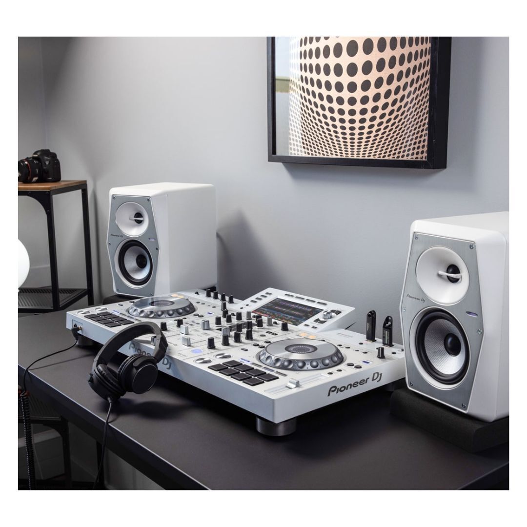 Pioneer DJ VM-50 60W 5.25 in Powered Studio Monitor (White)