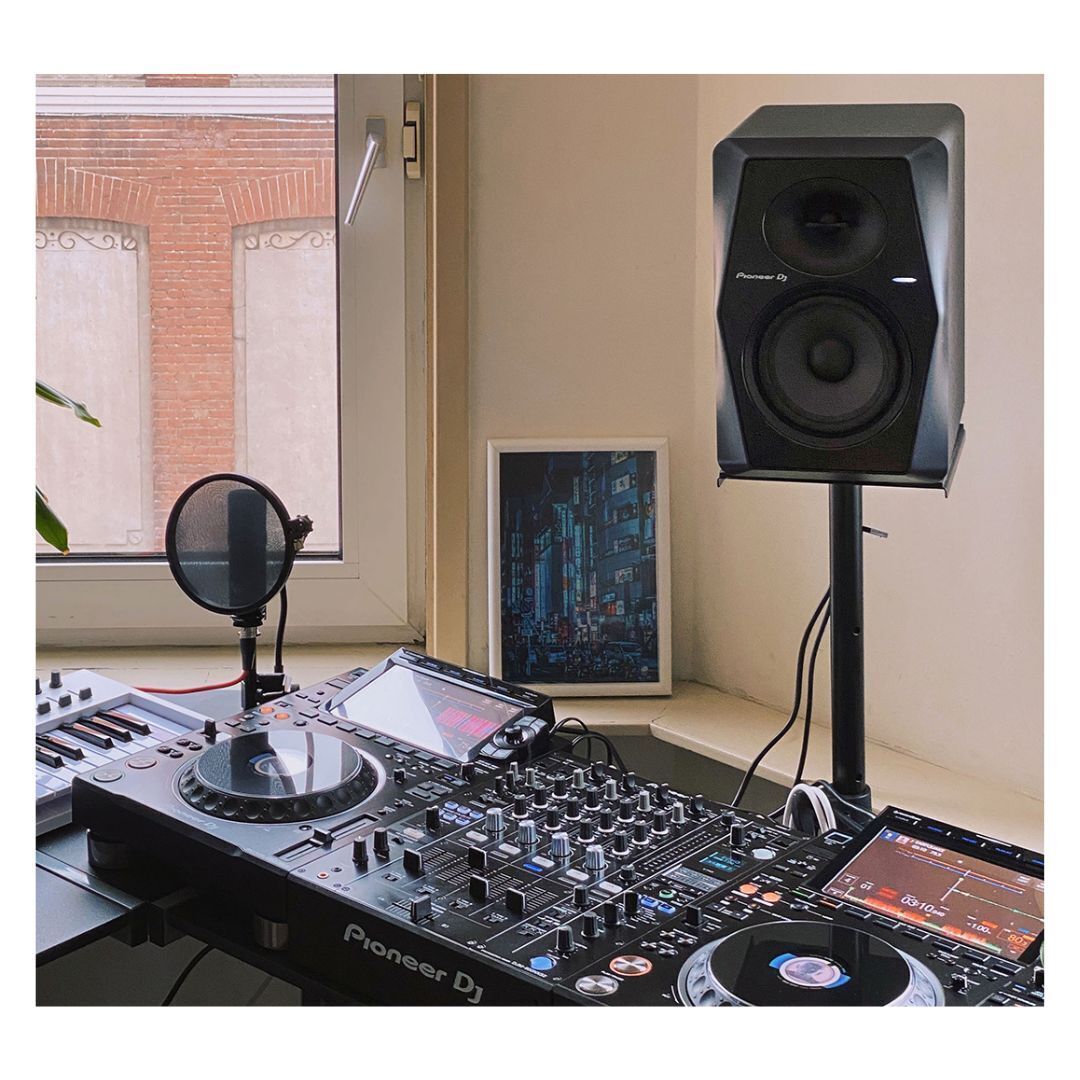 Pioneer DJ VM-50 60W 5.25 in Powered Studio Monitor (Black)