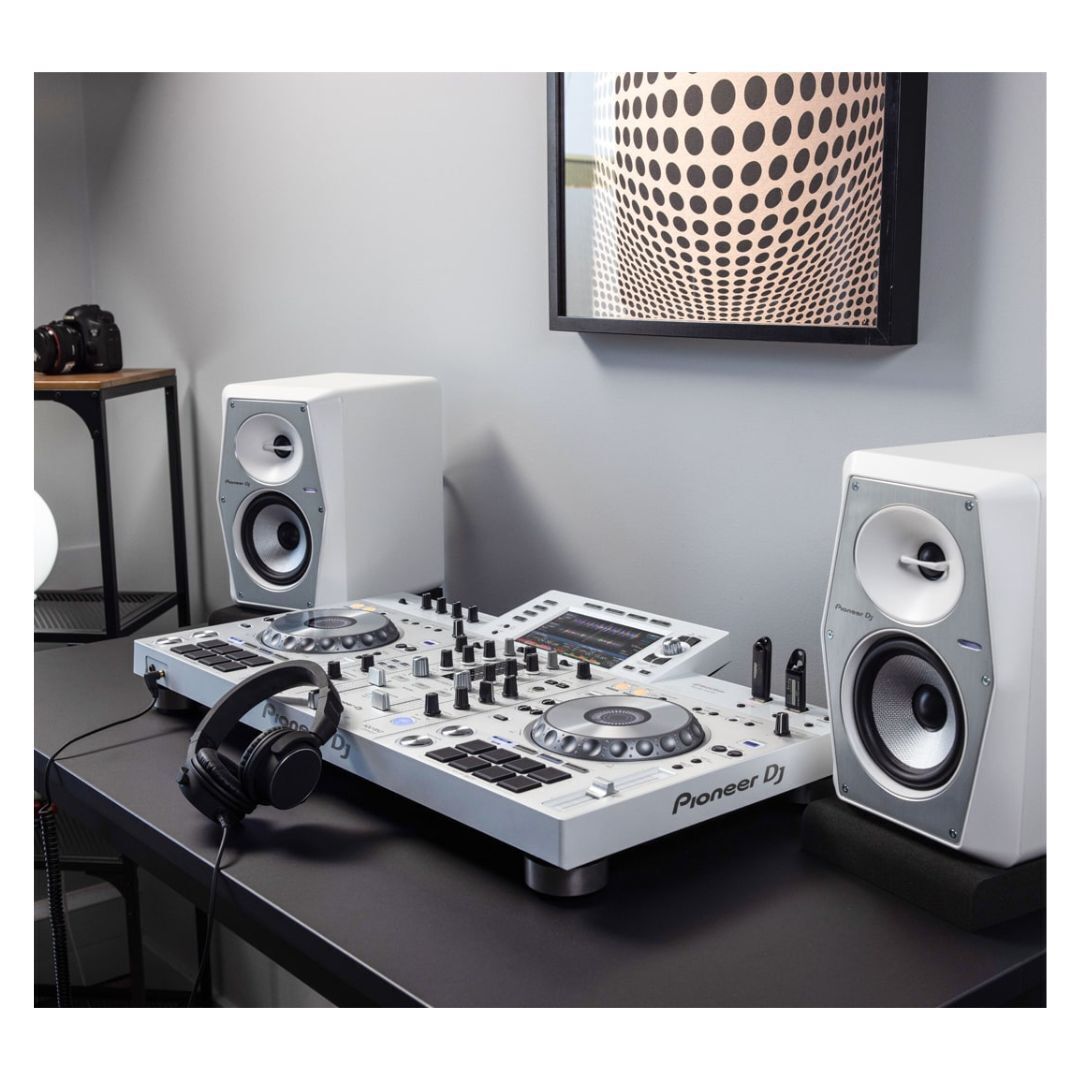 Pioneer DJ VM-50 60W 5.25 in Powered Studio Monitor (White)