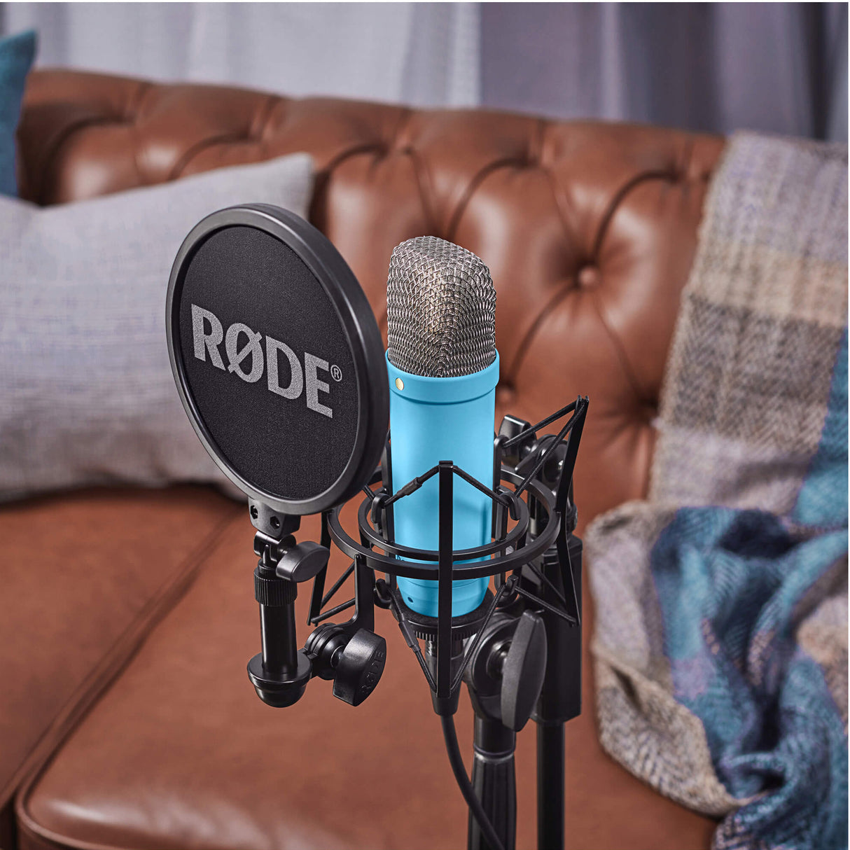 Rode NT1 Signature Series Studio Condenser Microphone (Blue)