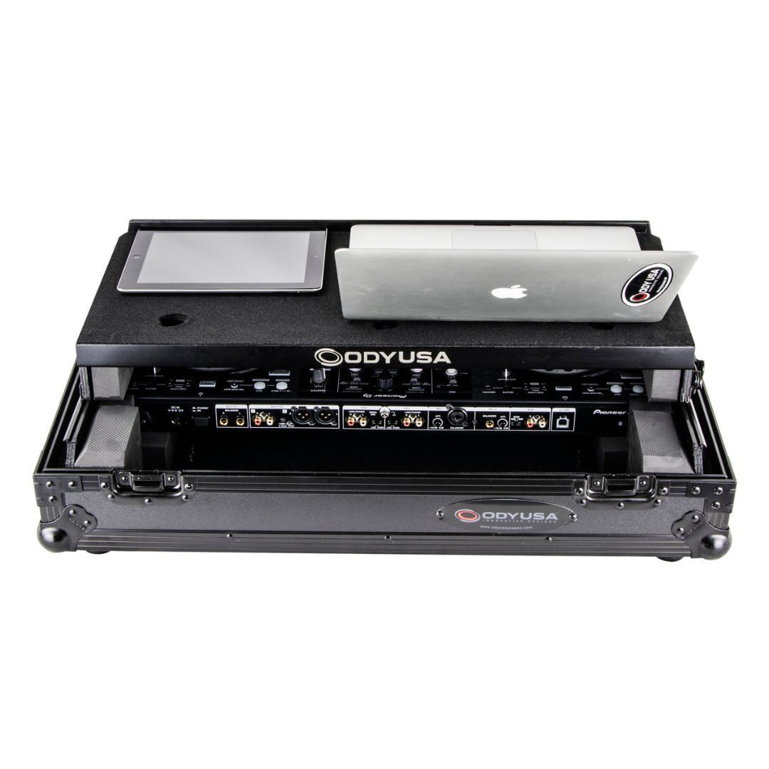 Odyssey Black Pioneer DDJ-800 Flight Case with Bottom 1U Rack Space and Platform
