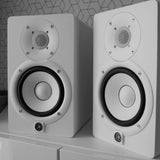 Yamaha HS8 8 Inch Powered White Studio Monitor 2 Pack with 2x Cable Bundle