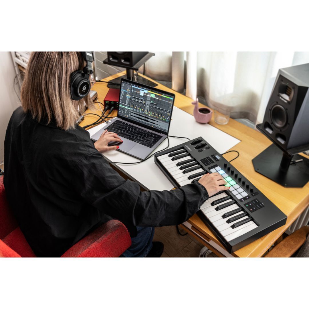 Novation Launchkey MK4 37-Key USB MIDI Ableton Keyboard Controller