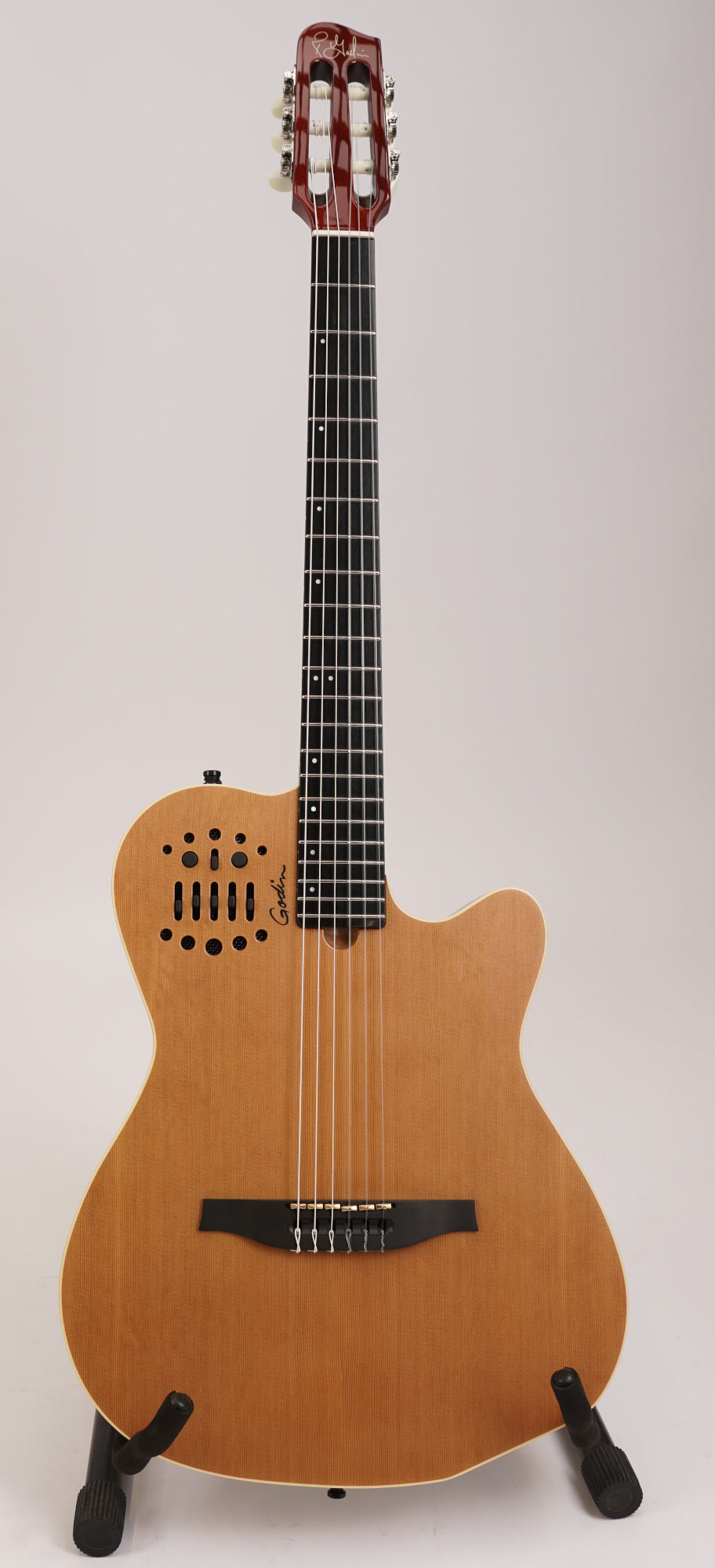 Godin ACS SLIM Nylon Natural SG Slim Neck Nylon String Guitar with Synth Access (Used)