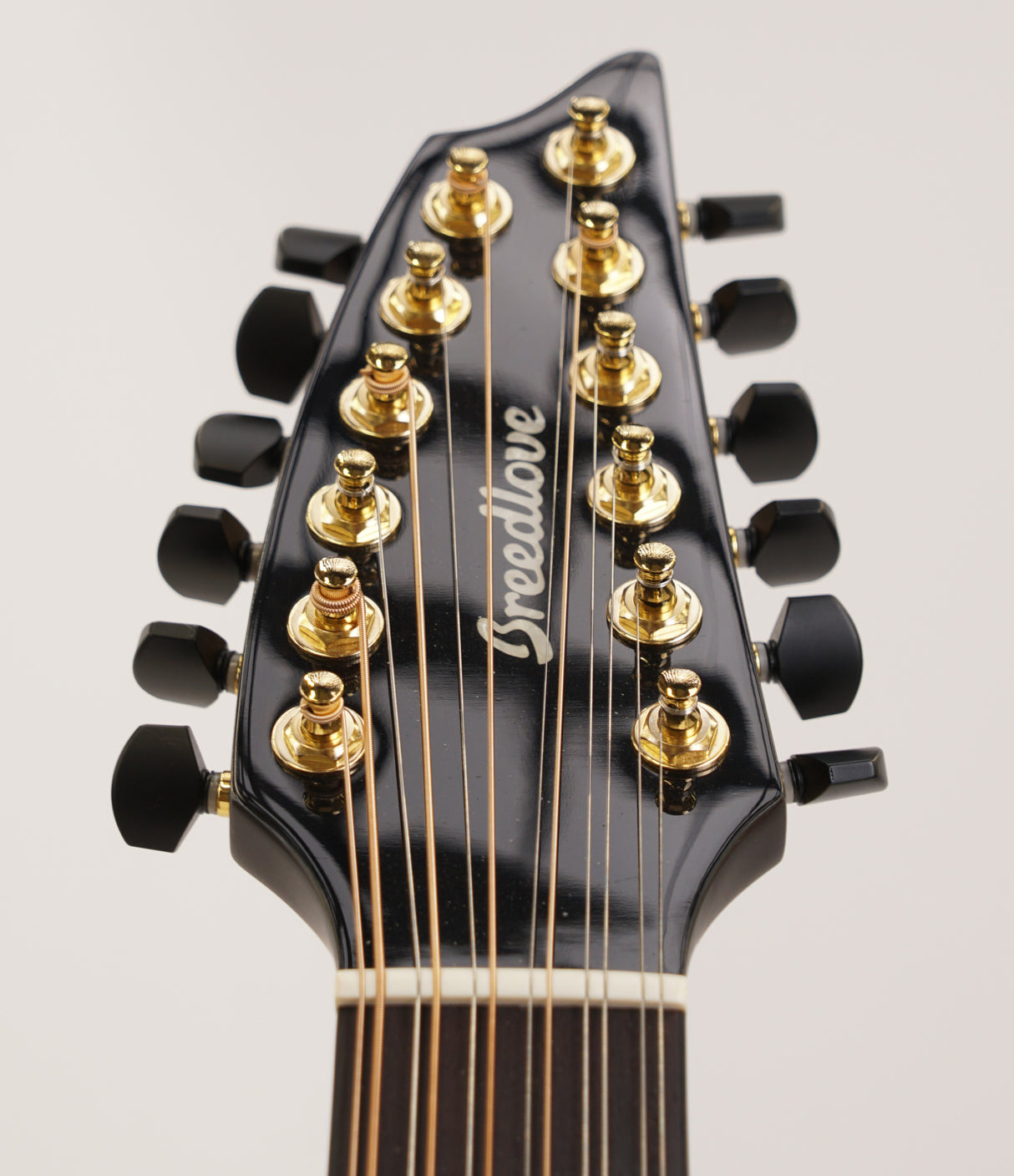 Breedlove Artista Pro Concert Burnt Amber 12 String CE European-Myrtlewood Acous (Used)