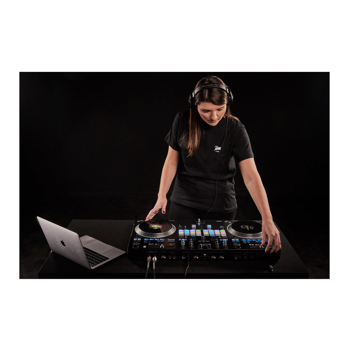 Pioneer DJ DDJ-REV7 2-Channel Rekordbox and Serato DJ Pro Controller (Black)