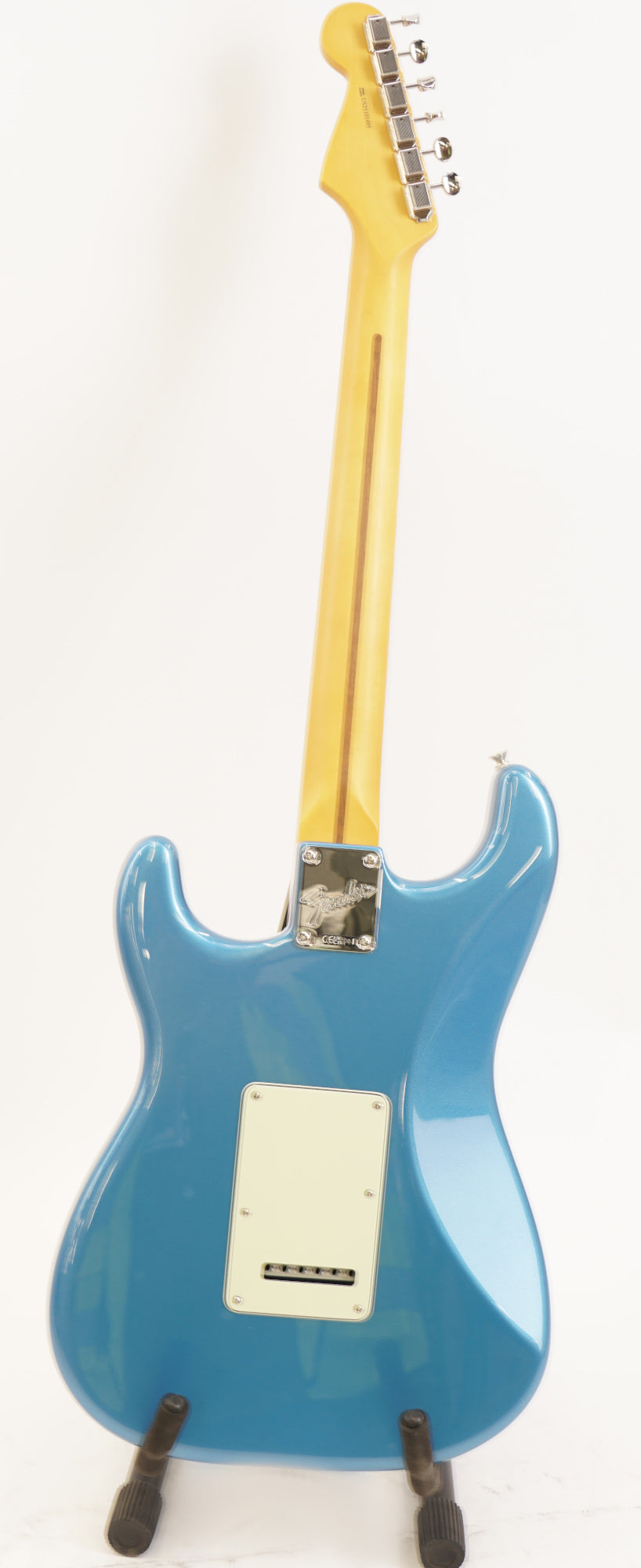 Fender American Professional Classic Stratocaster Right-Hand Electric Guitar (Used)