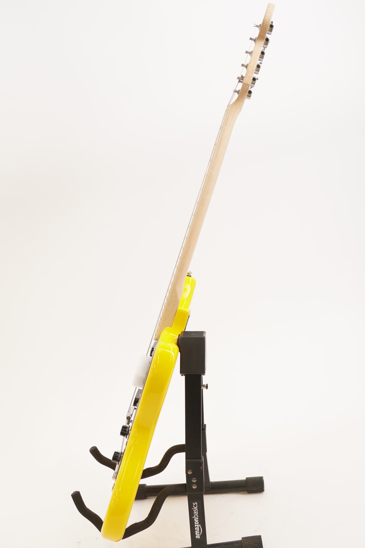 Squier FSR Affinity Jaguar Electric Guitar (Right Handed, Graffiti Yellow) (Used)
