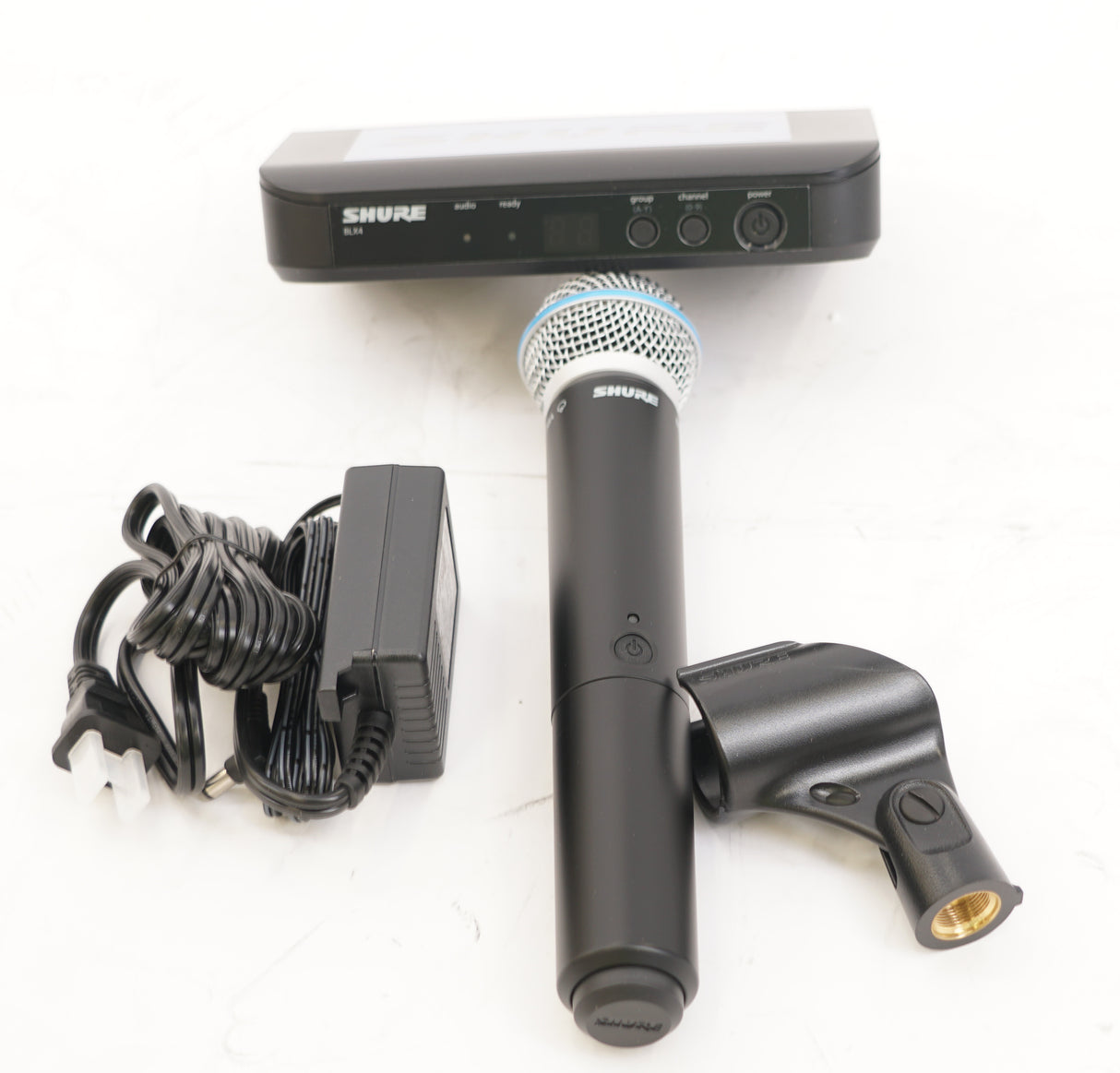 Shure BLX24/B58 10 mW Wireless Handheld Microphone System with H11 Band (Used)