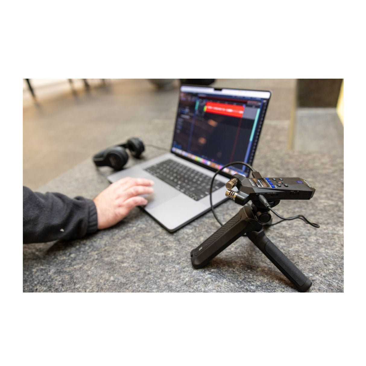 Zoom H1essential Stereo Handy Recorder and Hairy Windscreen Bundle