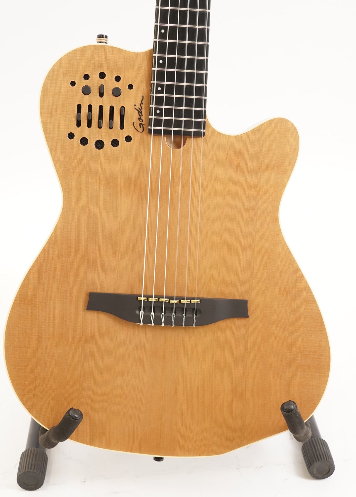 Godin ACS Nylon Synth Access Synth-Ready Guitar with Maple Body and Cedar Top (Used)
