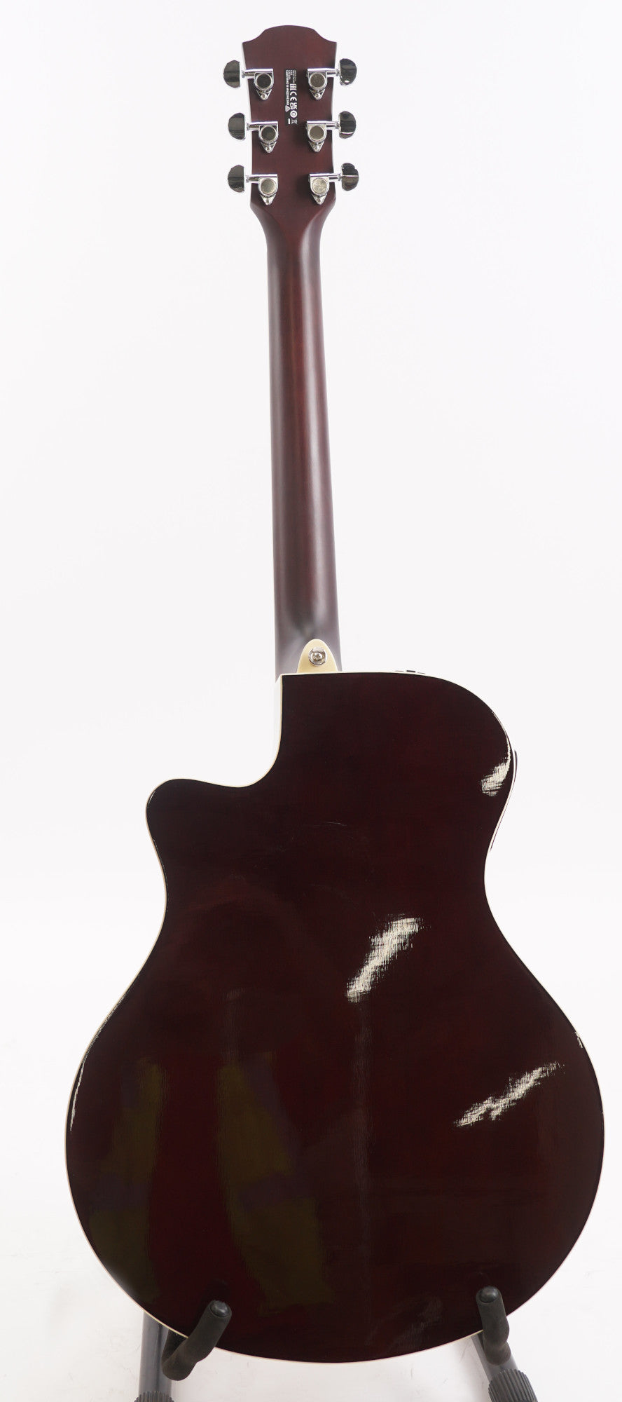 Yamaha APX600NA Thinline Acoustic-Electric Guitar (Natural) Bundle with Case (Used)