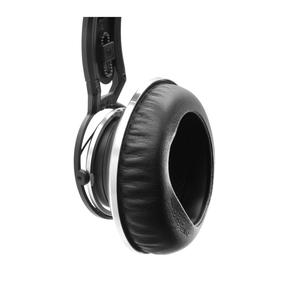 AKG K872 Master Reference Closed-Back Studio Headphones (Black)