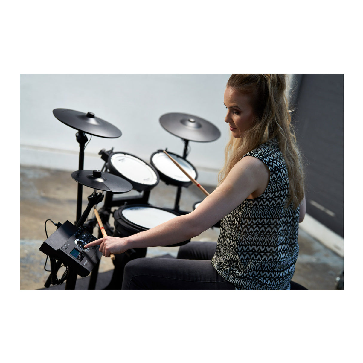 Roland TD-17KV2 Generation 2 V-Drums Electronic Drum Set with Bluetooth